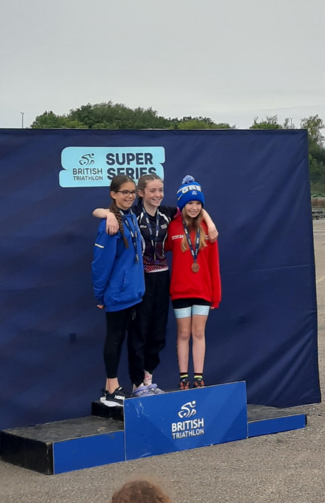 Ayla B wins the British Triathlon Championships (11-12 Girls TriStar 2)