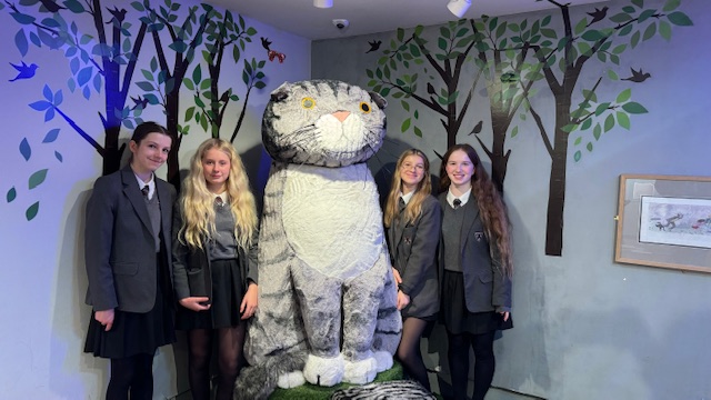 Years 9 and 10 visit Seven Stories